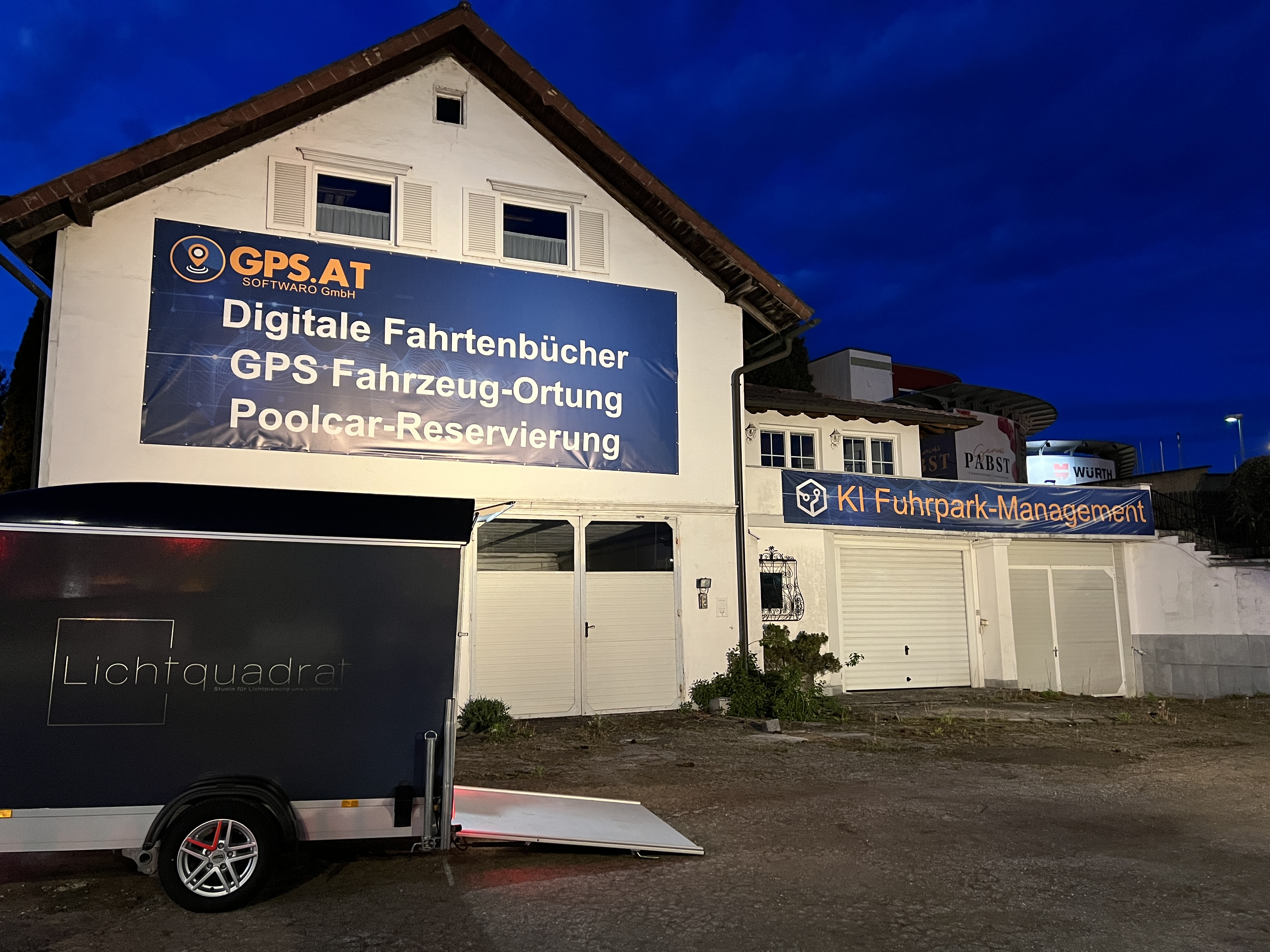 Plakatbeleuchtung - Vöcklabruck